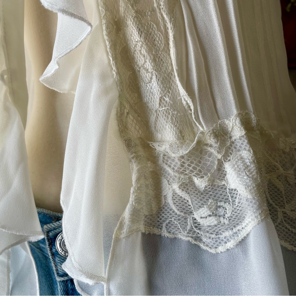 SOLD Vintage Y2K Early 2000s Whimsigoth White Chiffon + Lace Ruffle Hem Top - Picture 6 of 15